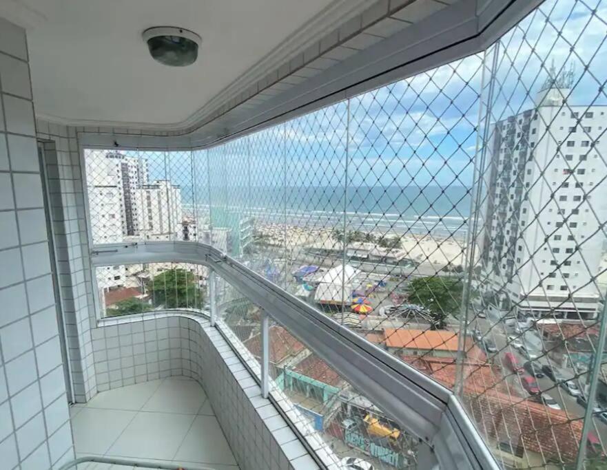Apartamento 2 Dormitorios E Sacada Gourmet Frente Ao Mar Πράια Γκράντε Εξωτερικό φωτογραφία